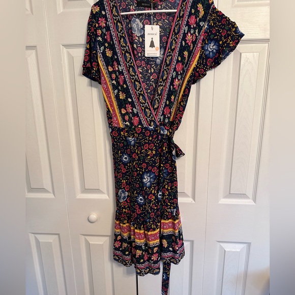 Floral V-Neck Mini Dress 🐸 - Picture 1 of 11